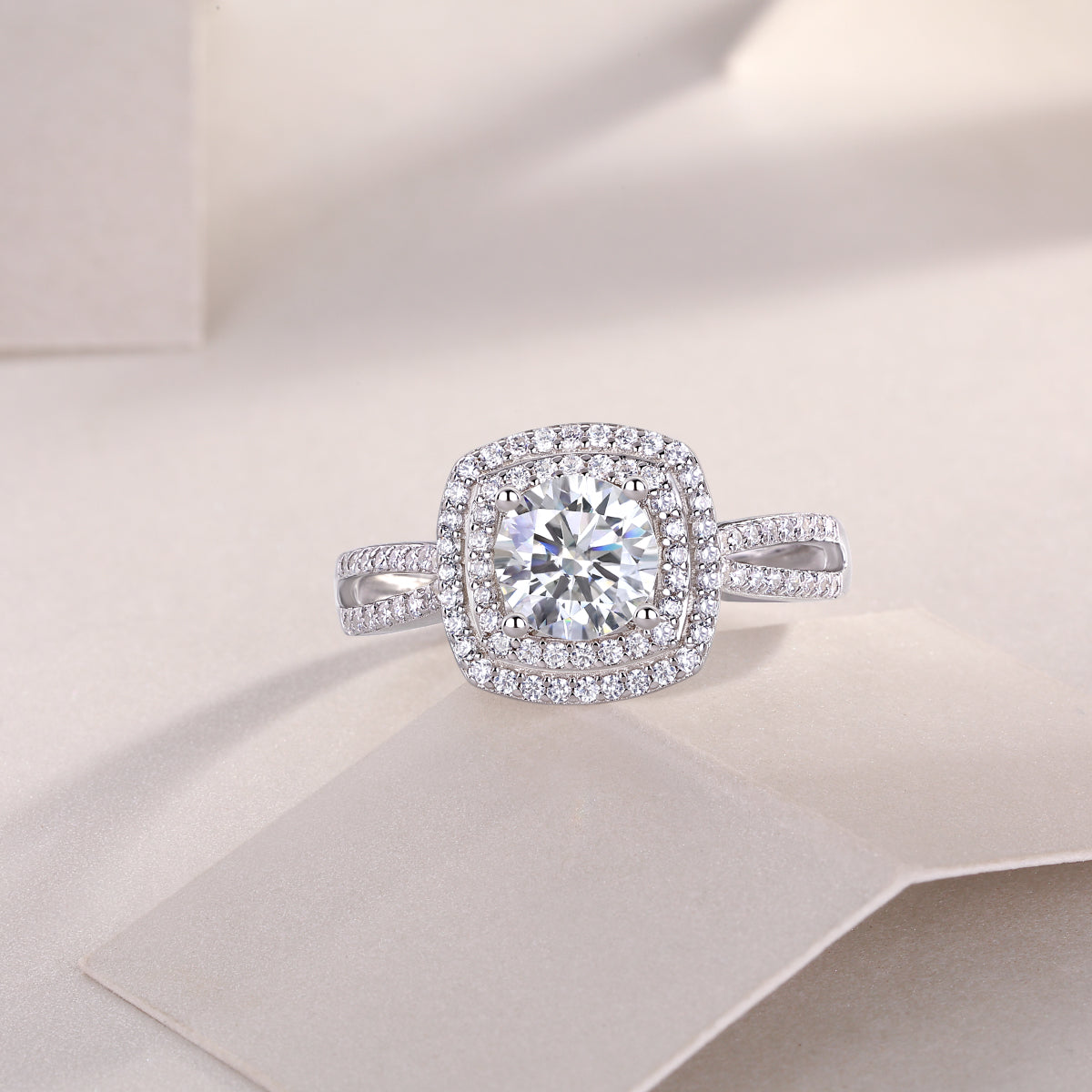 Sweet Holiday — 1-Carat Moissanite Wedding Ring Set in S925 Sterling Silver with Platinum Plating