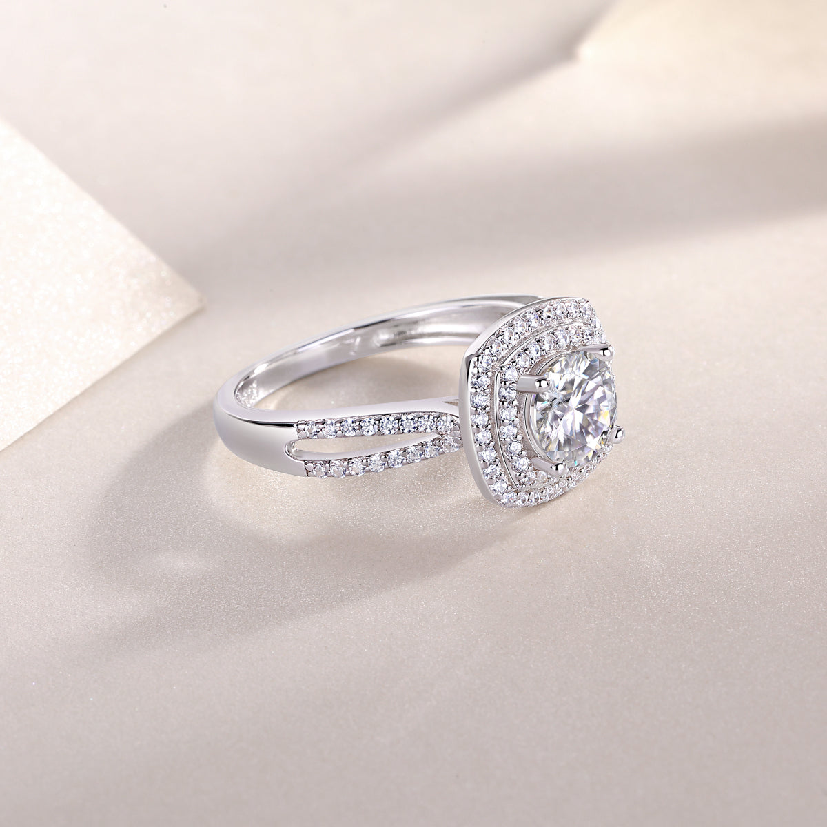 Sweet Holiday — 1-Carat Moissanite Wedding Ring Set in S925 Sterling Silver with Platinum Plating