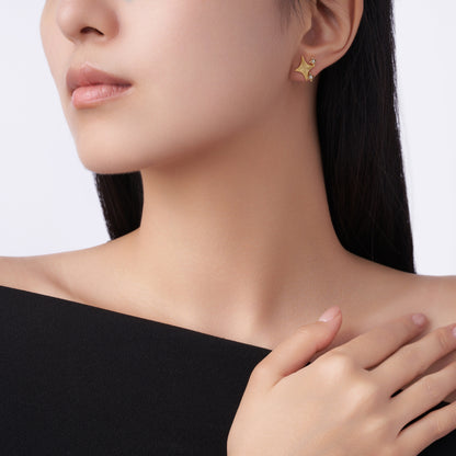 Chasing Dreams Four-Leaf Clover Moissanite Stud Earrings – Gold-Plated S925 Silver