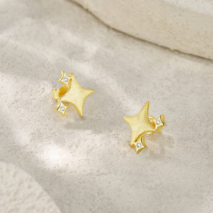 Chasing Dreams Four-Leaf Clover Moissanite Stud Earrings – Gold-Plated S925 Silver