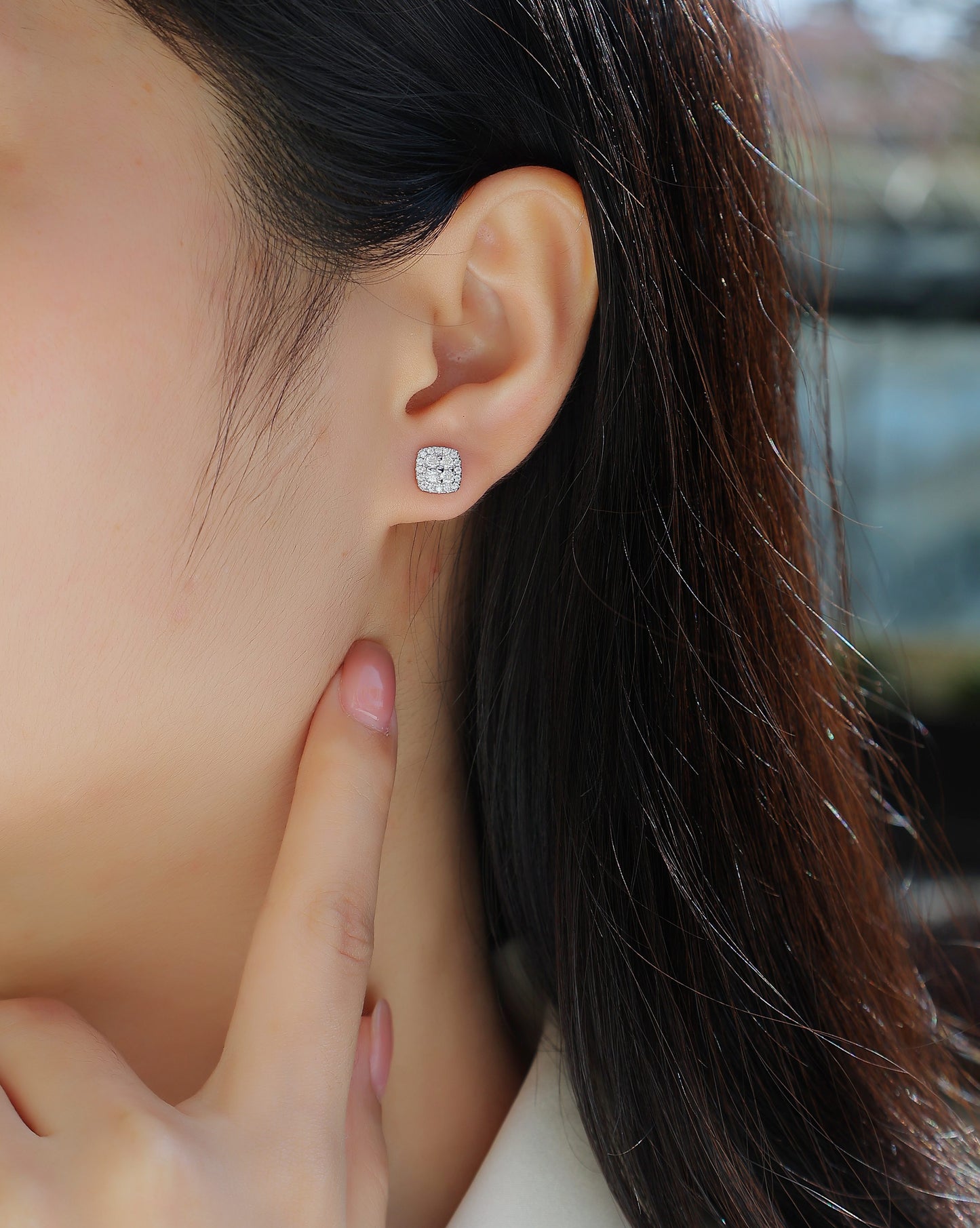 Fog Sea Moissanite Stud Earrings – Platinum-Plated S925 Silver