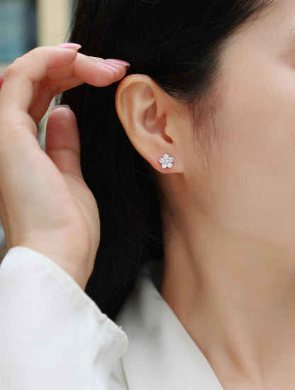 Paris Flower Moissanite Platinum-Plated Sterling Silver Stud Earrings
