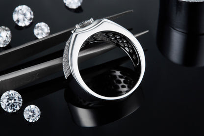 Men’s 1-Carat Moissanite Ring Set in S925 Sterling Silver with a Platinum Finish