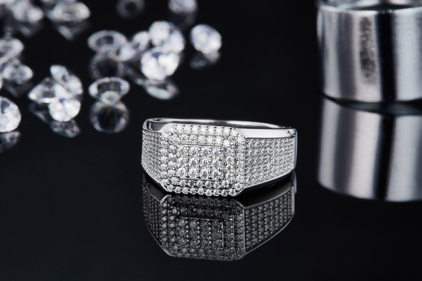 Men’s Premium Moissanite Ring Set Crafted in S925 Sterling Silver with a Platinum Finish