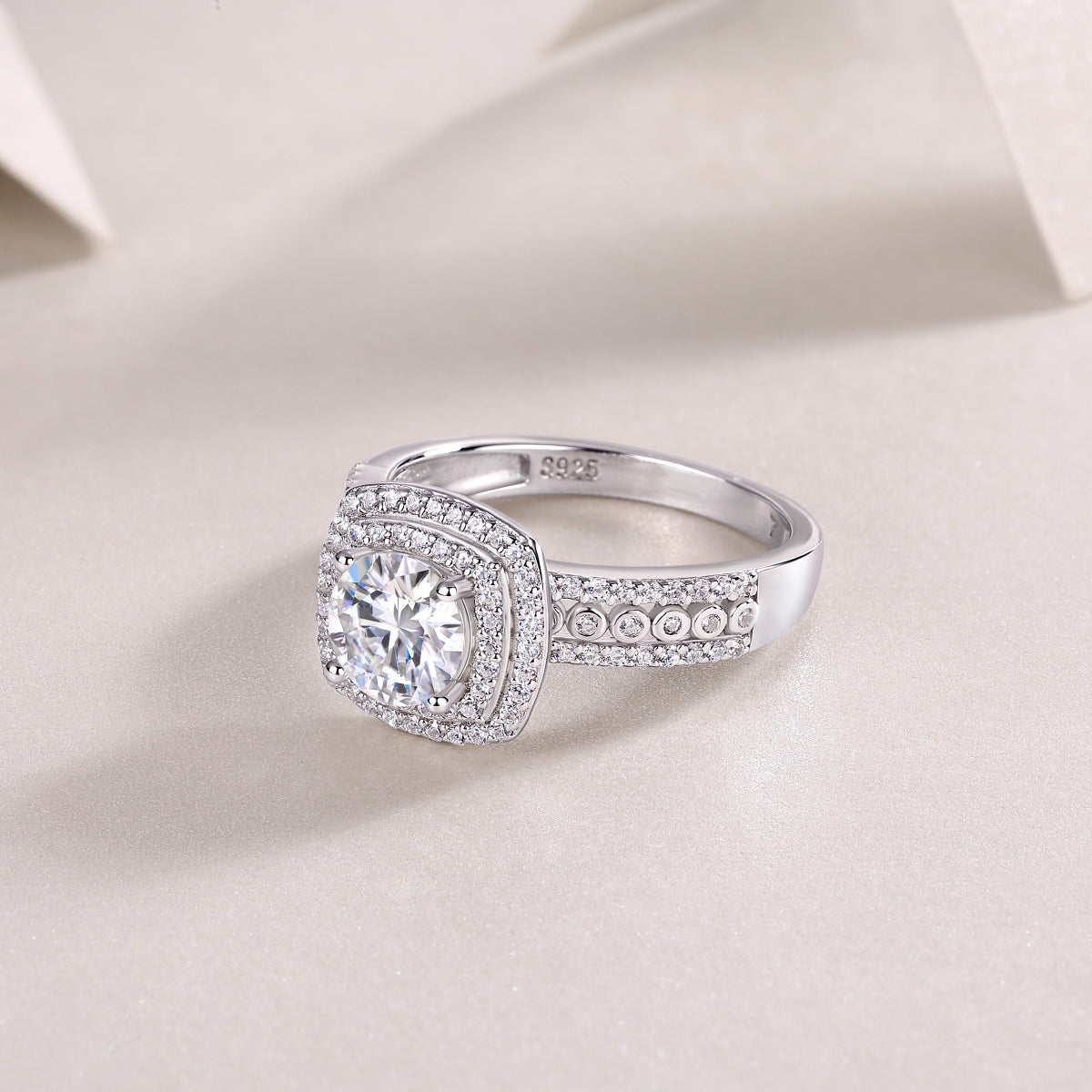 French Holiday — 1-Carat Moissanite Wedding Ring Set in S925 Sterling Silver with Platinum Finish